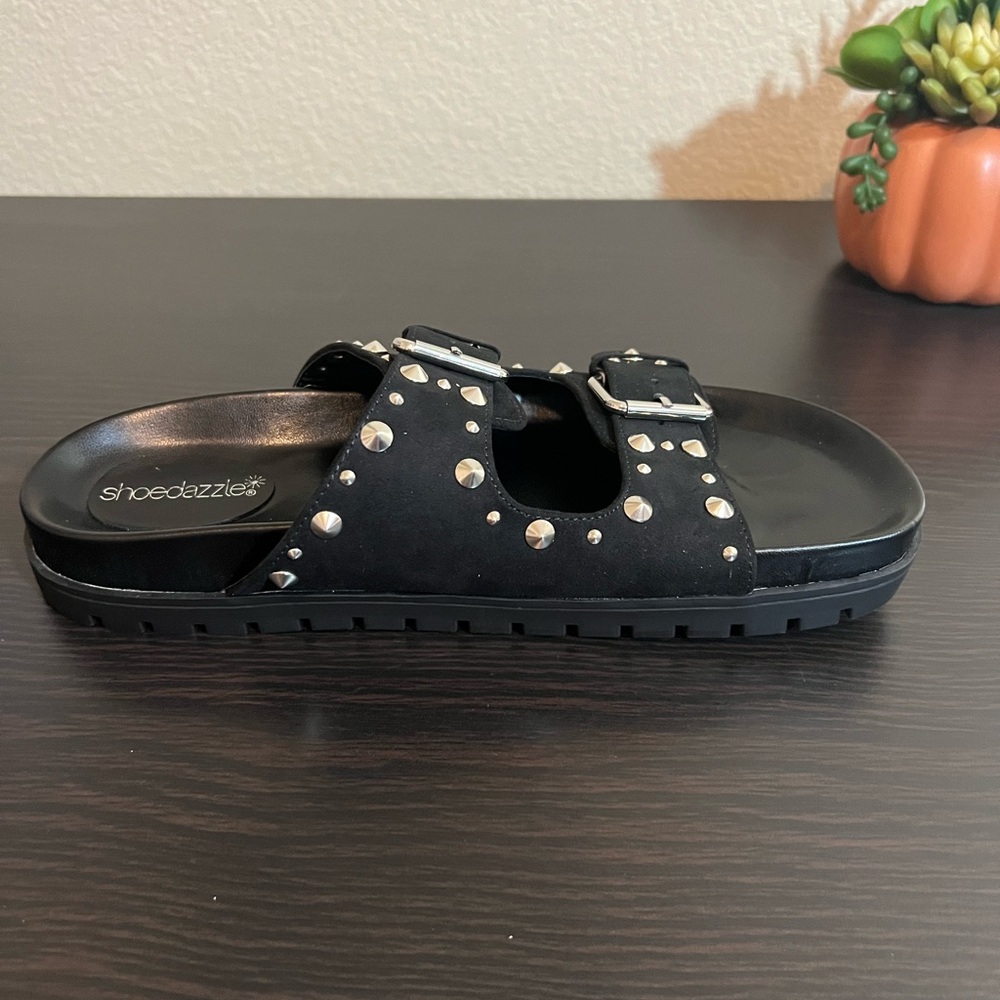 Black and gold studded sandals 7.5 NEW - Picture 9 of 11